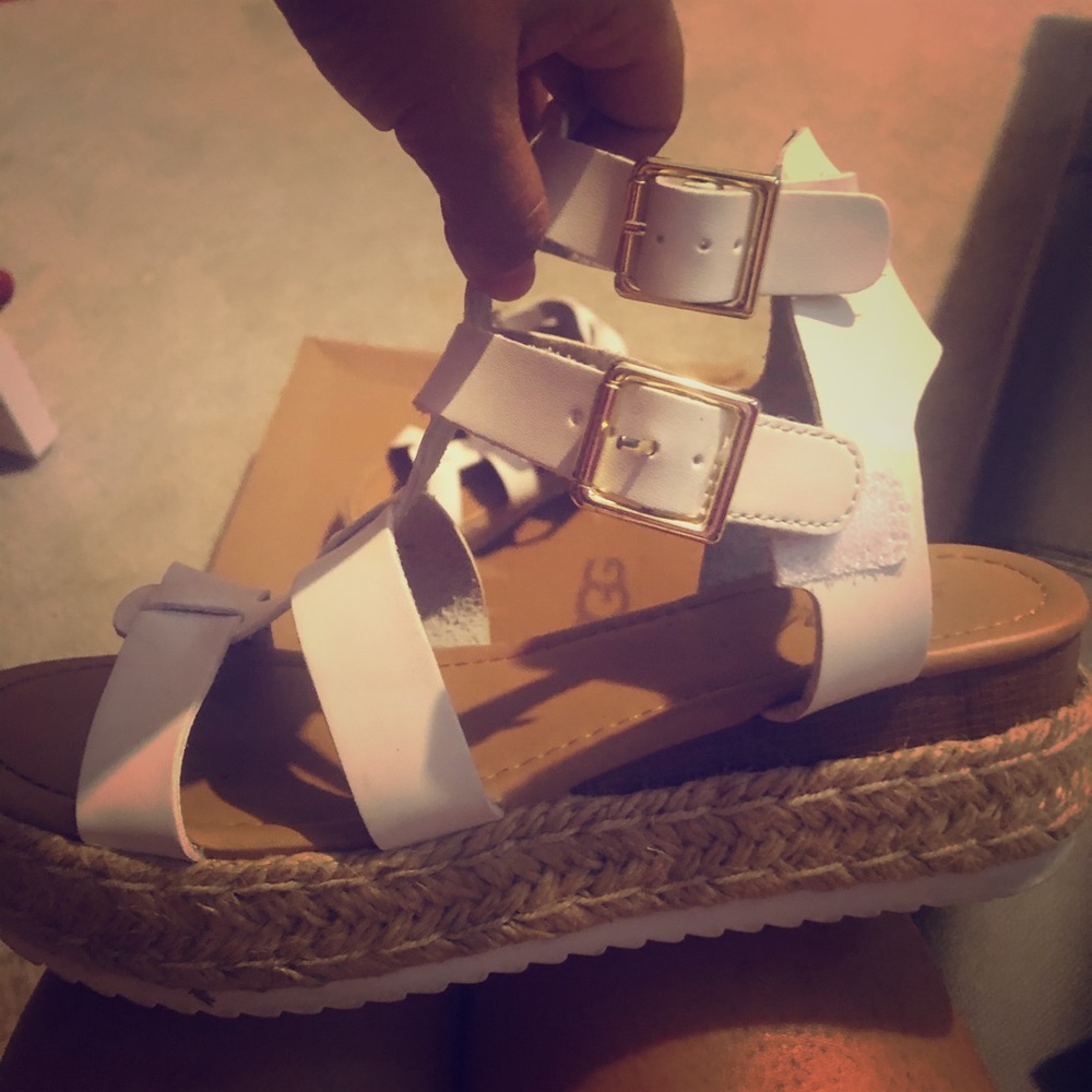 SOBA PLATFORM SANDALS!